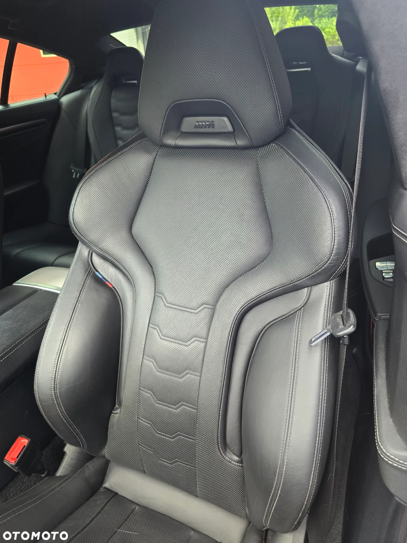 BMW Seria 8 M850i xDrive - 12