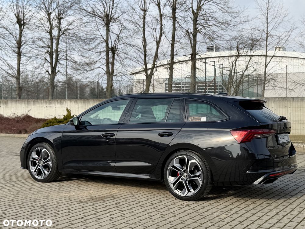 Skoda Octavia 2.0 TDI RS DSG - 16