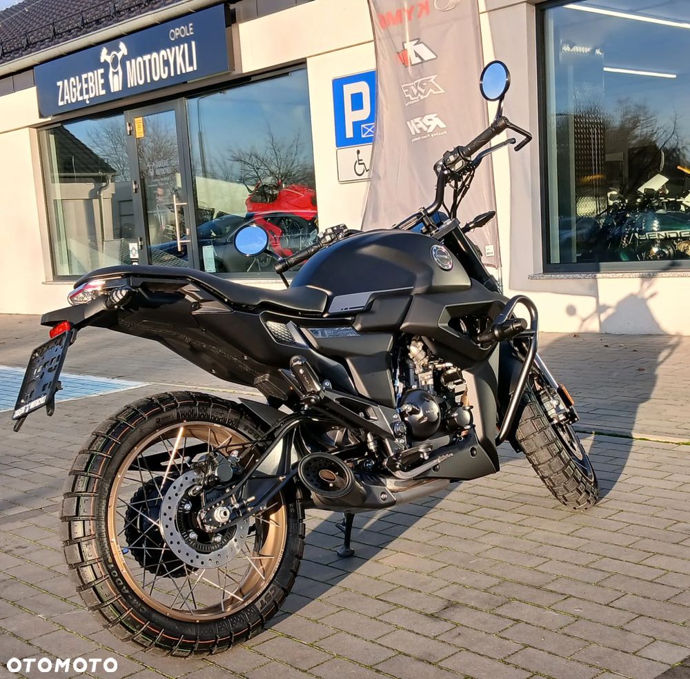 Zontes 125 G1 Spoke - 11