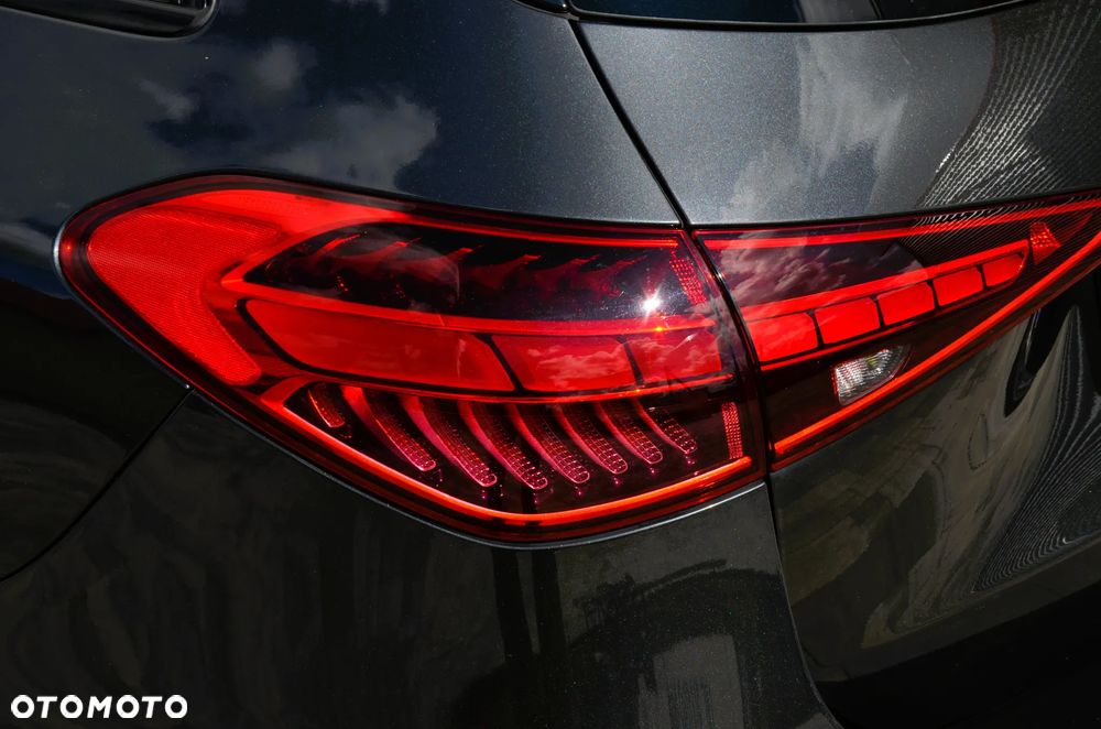 Mercedes-Benz Klasa C 220 d 9G-TRONIC AMG Line - 18