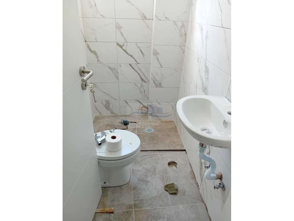 Oportunidade de Investimento | 5 Apartamentos à Venda | Olival de B... - Grande imagem: 5/12