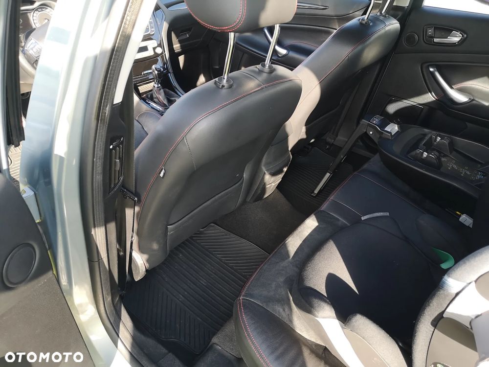 Ford Mondeo 2.5 Titanium S - 22