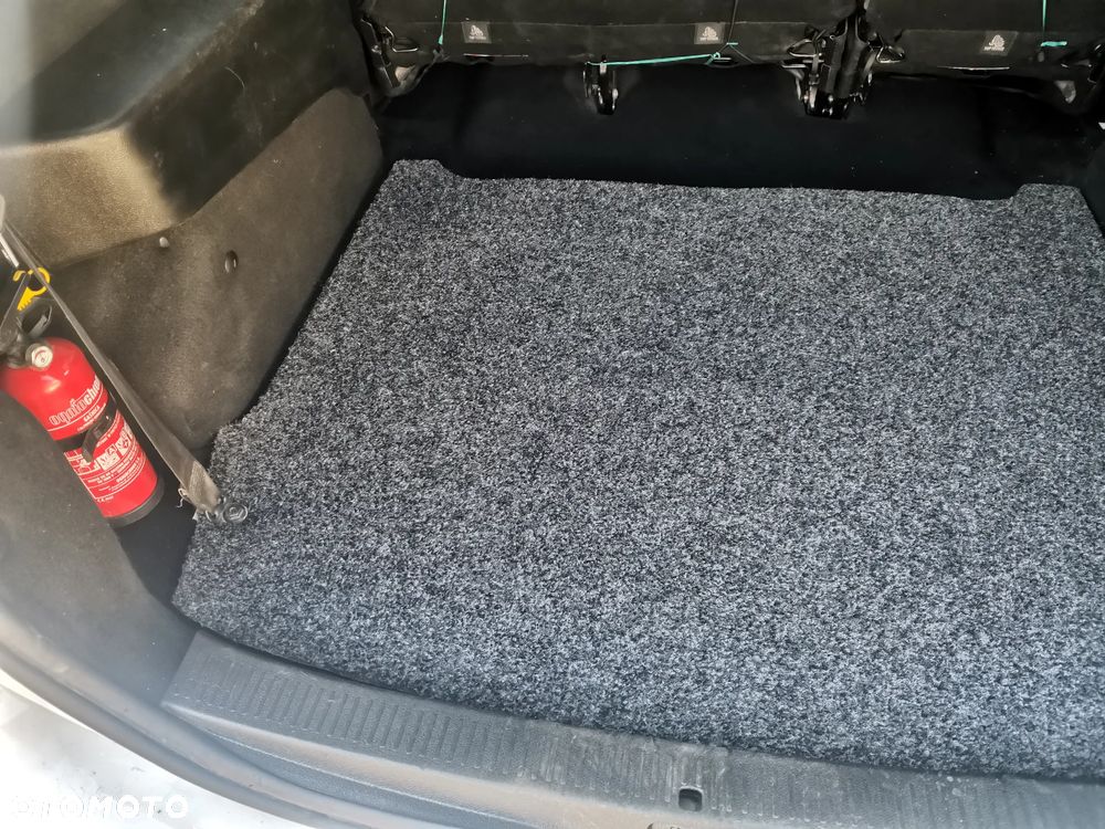 Dacia Lodgy 1.6 SCe Access S&S - 9