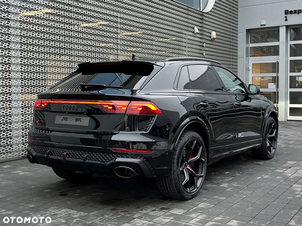 Audi RS Q8 - 21