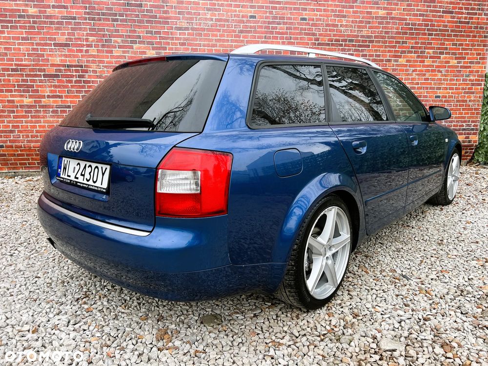 Audi A4 Avant - 4