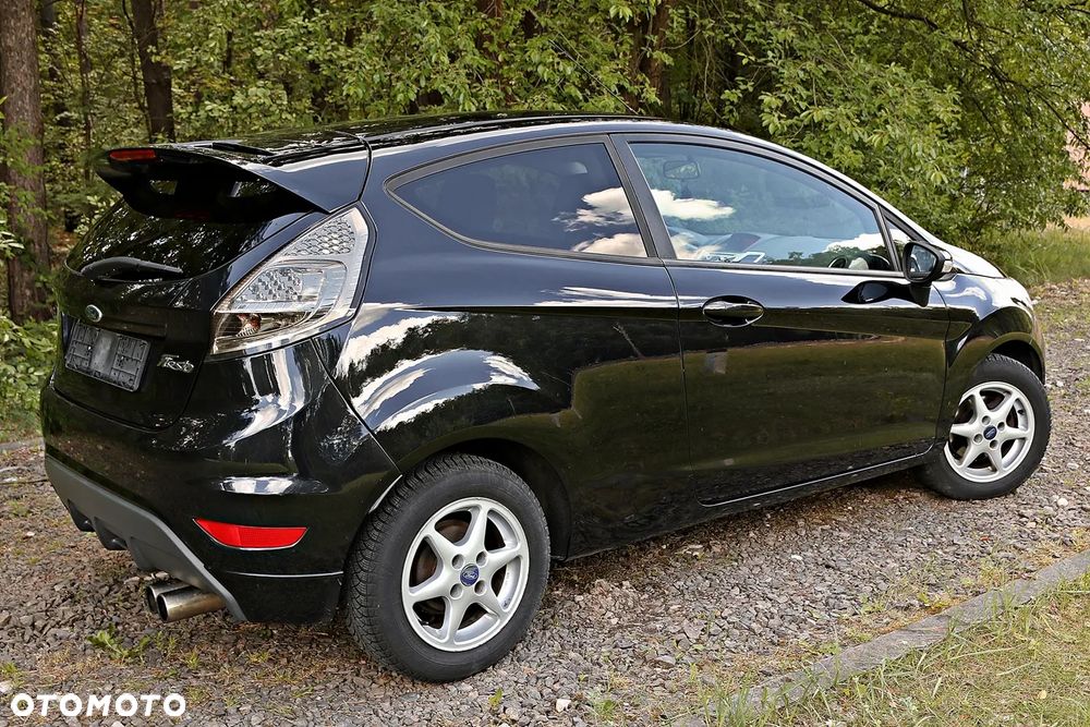Ford Fiesta 1.4 Sport - 23