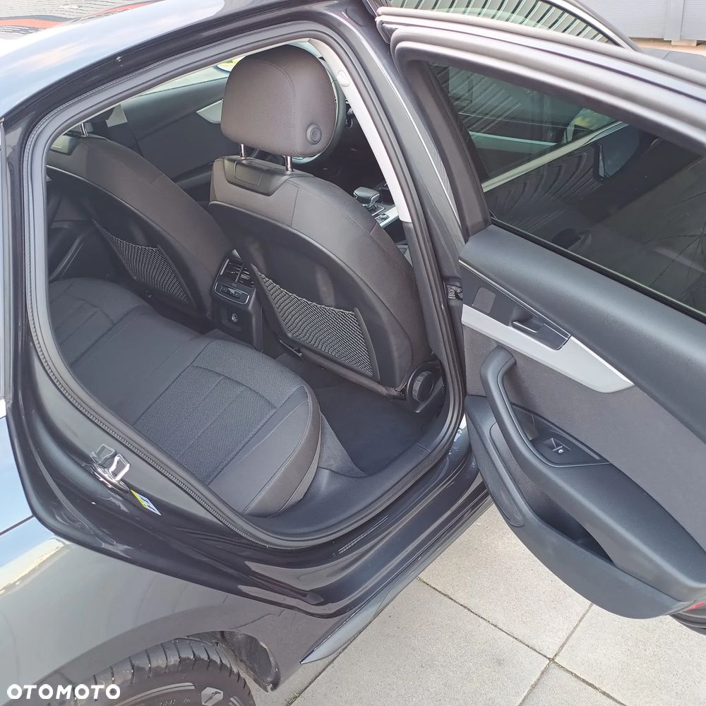 Audi A4 Limousine 35 TFSI S tronic - 23