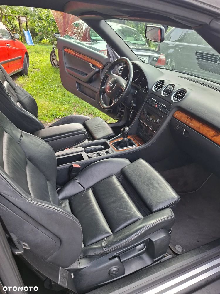 Audi A4 Cabrio 2.5 TDI - 14