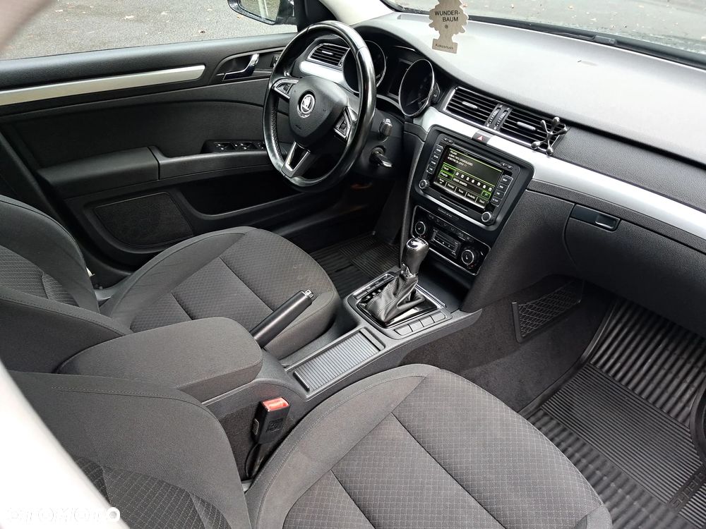 Skoda Superb 2.0 TDI Elegance DSG - 7