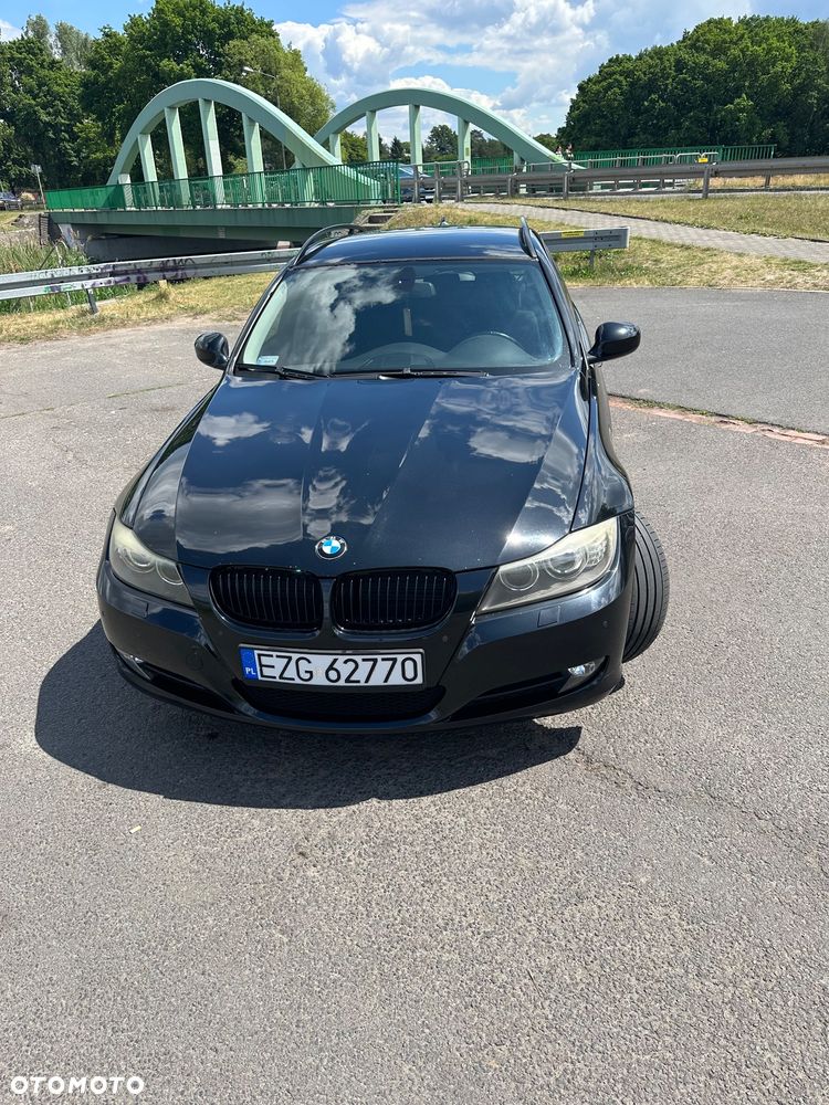 BMW Seria 3 320i - 8