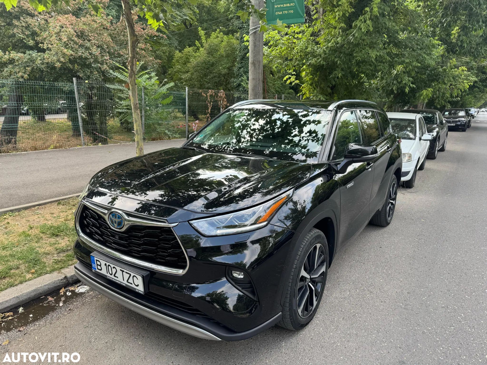 Toyota Highlander 2.5 L Hybrid Dynamic Force 248CP Luxury Metallic - 1