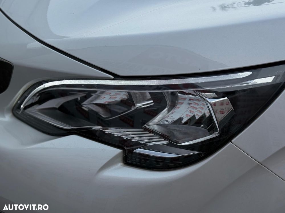 Peugeot 5008 PureTech 130 EAT8 Stop & Start Crossway - 6