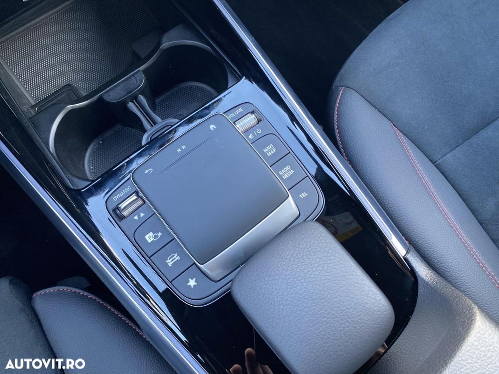 MERCEDES-BENZ GLB 2023 — imagine 12