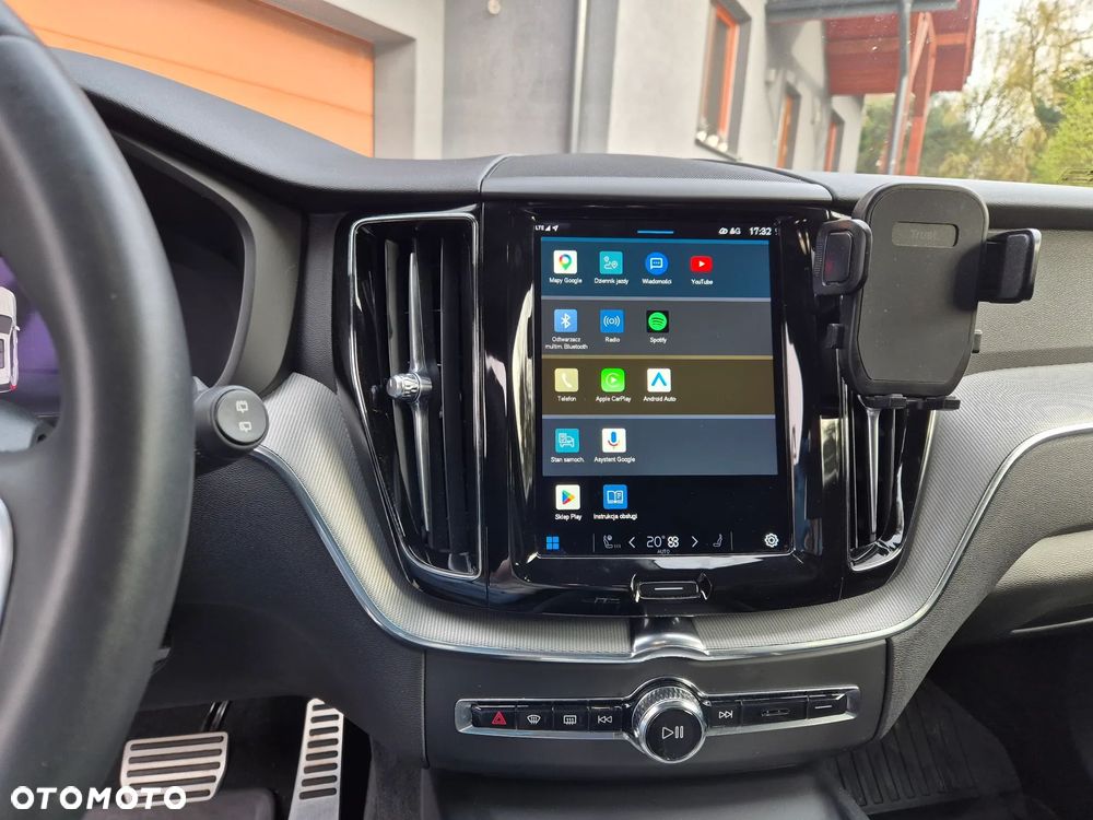 Volvo XC 60 T6 Plug-In Hybrid AWD R-Design - 8