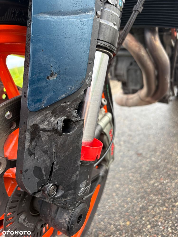 KTM DUKE 890 - 8