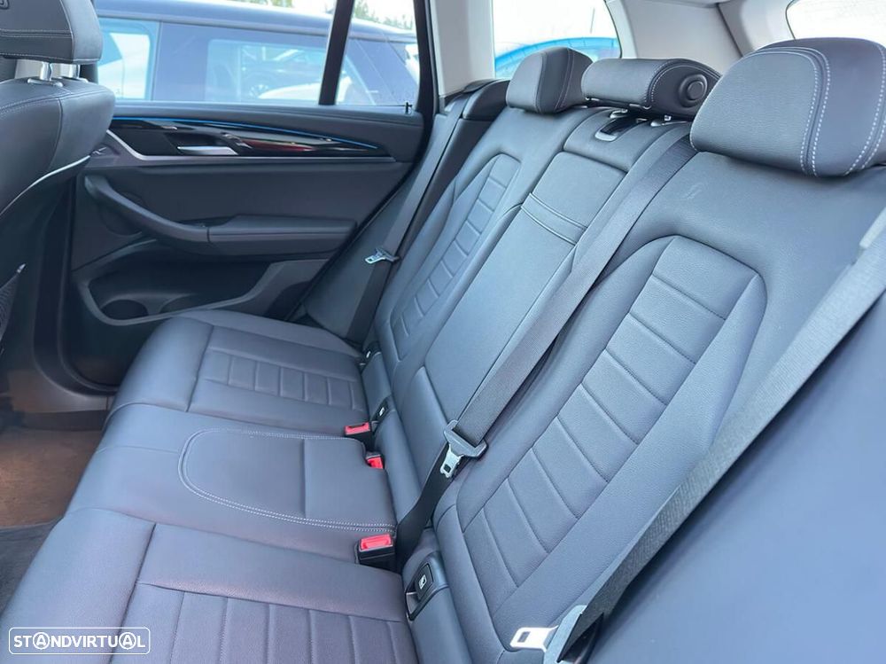 BMW iX3 M Sport Inspiring - 41