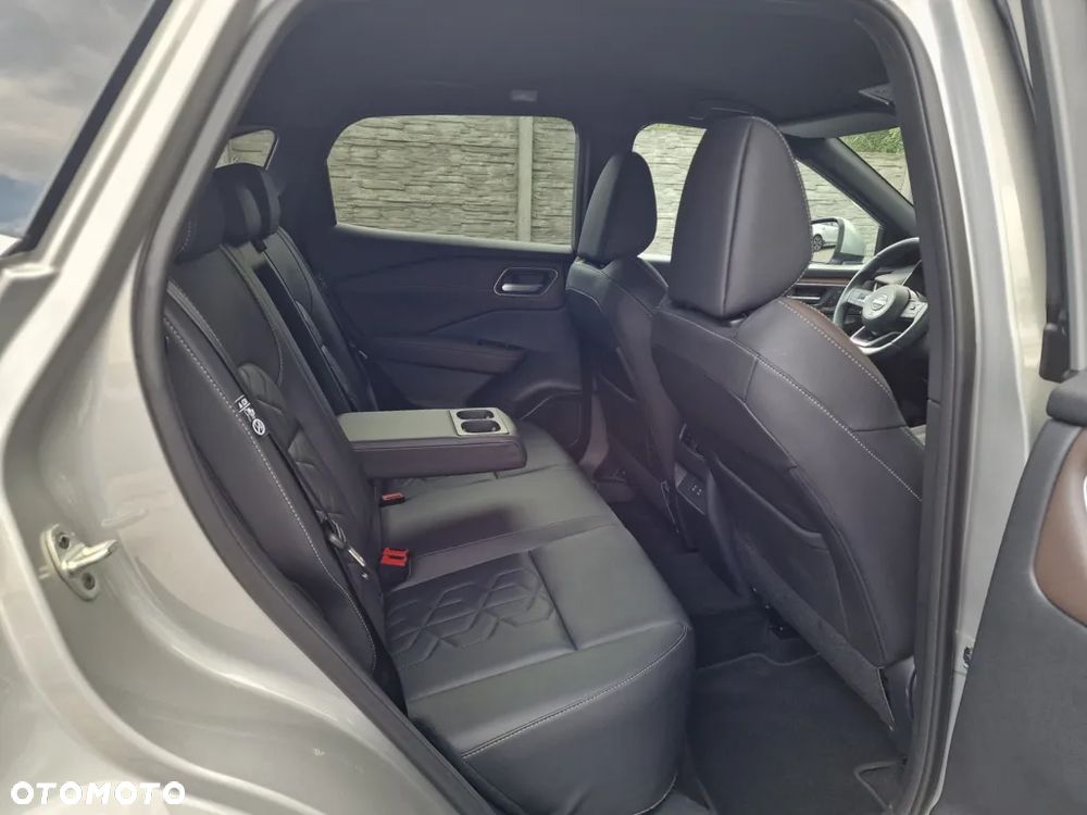 Nissan Qashqai 1.3 DIG-T MHEV Xtronic Tekna - 23