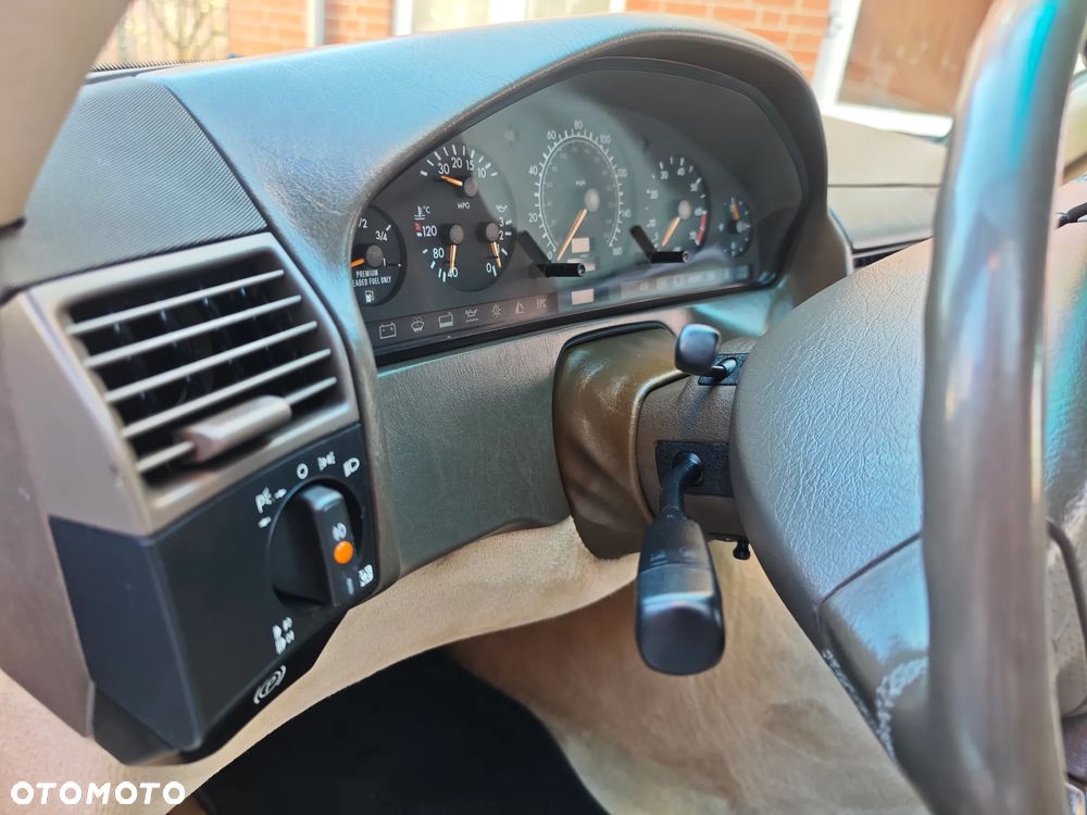 Mercedes-Benz SL - 13