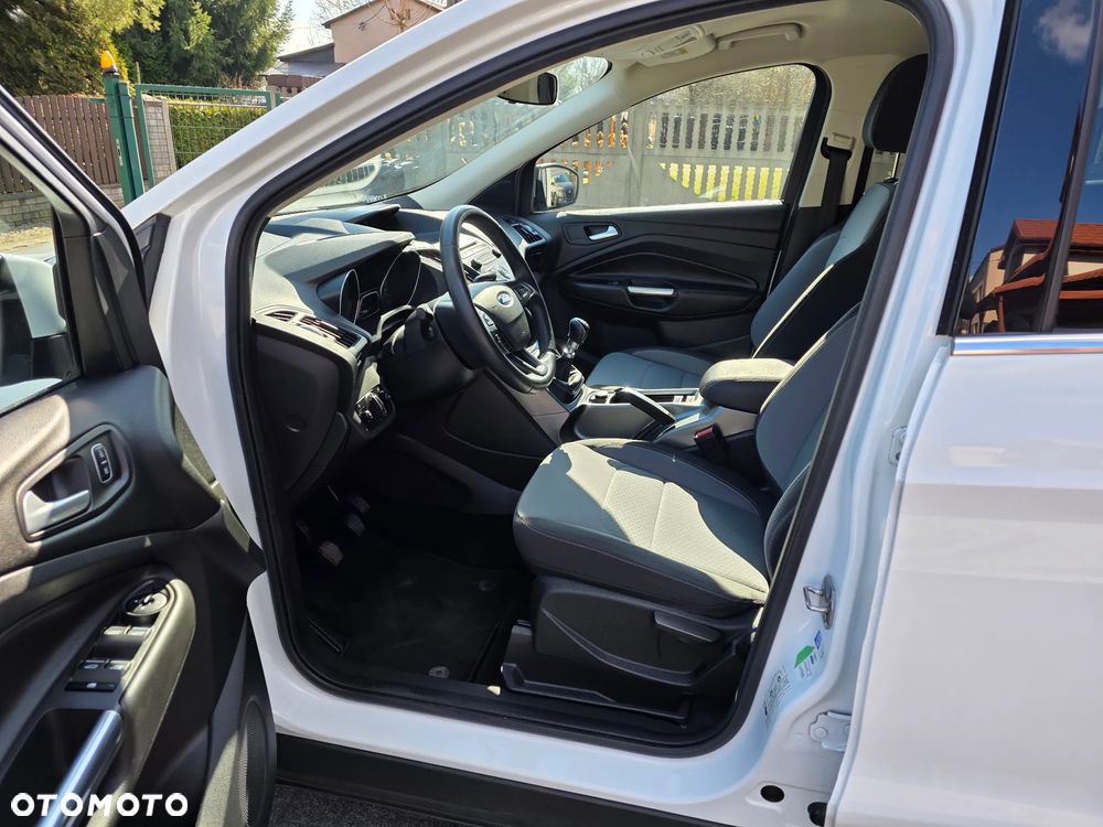 Ford Kuga 1.5 EcoBoost 2x4 Cool & Connect - 10