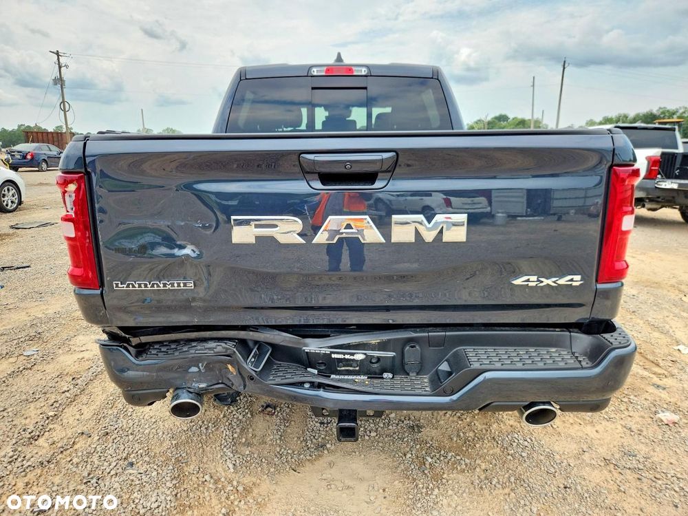 Dodge RAM - 6