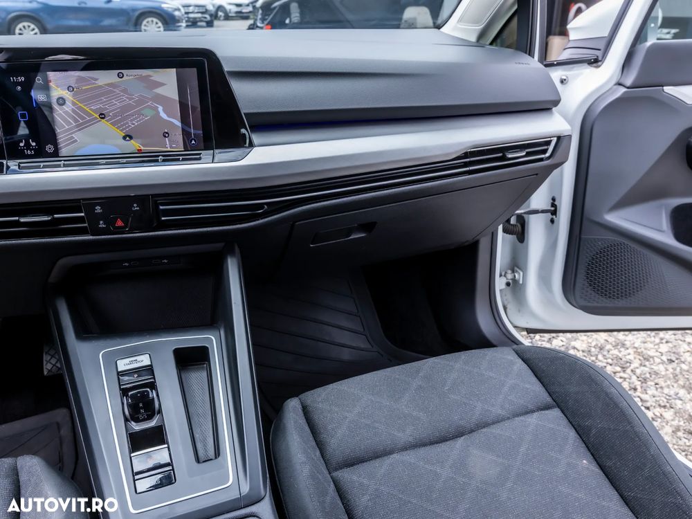 Volkswagen Golf 1.5 eTSI ACT DSG MHEV Life - 17