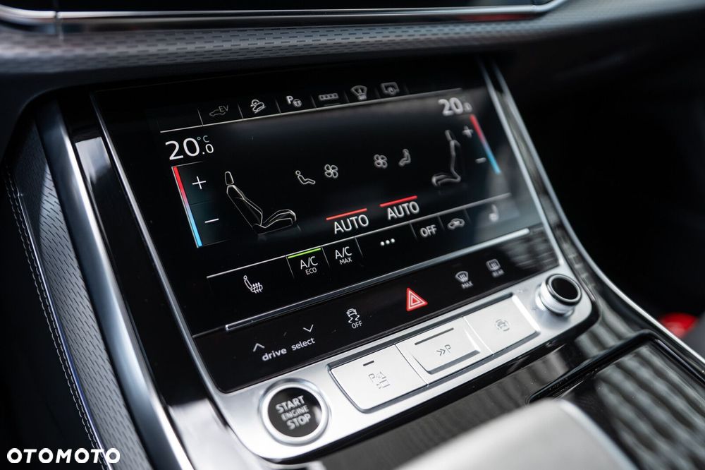 Audi Q8 - 40