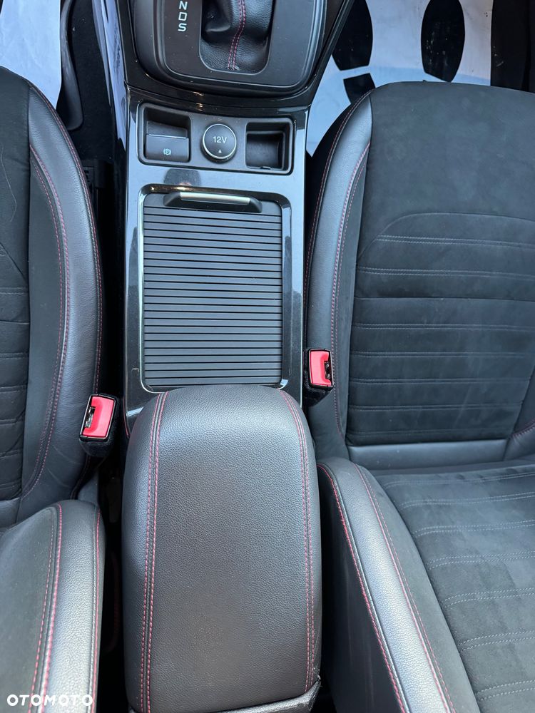 Ford Kuga 2.0 TDCi AWD ST-Line Black - 25