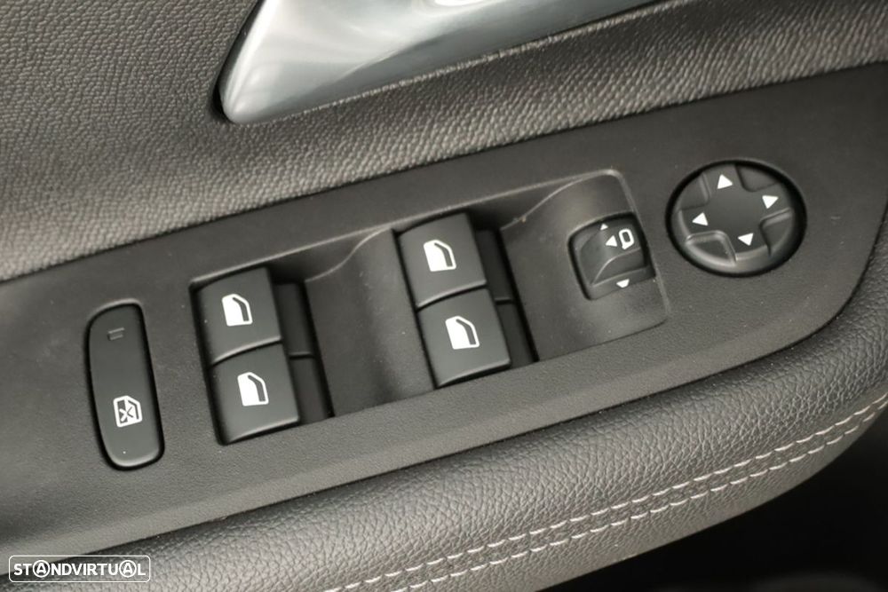 Opel Mokka 1.2 T Ultimate AT - 19