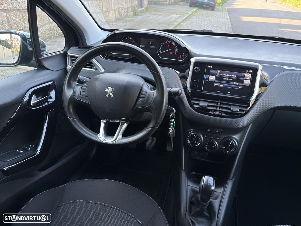 Peugeot 208 1.2 PureTech Style - 15