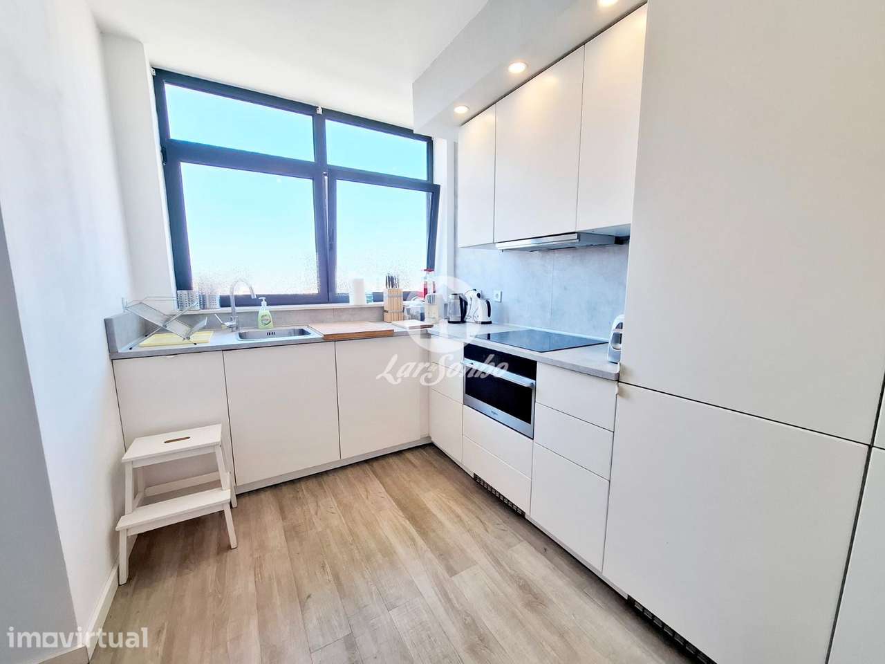 Incrível Apartamento T3 com terraço e vistas mar na Póvoa de Varzim - Grande imagem: 5/33