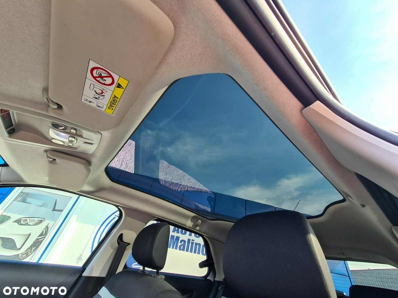 Citroën C4 Cactus 1.2 PureTech Shine S&S - 31