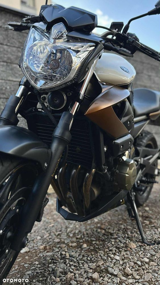 Yamaha XJ - 2