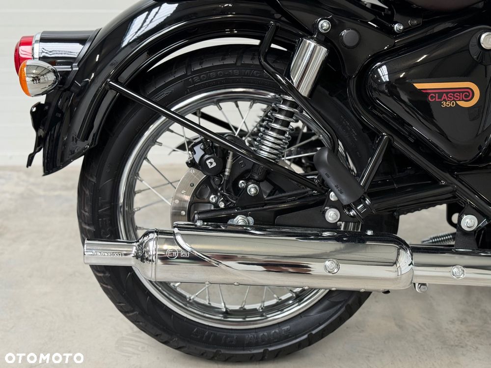 Royal Enfield Classic - 15
