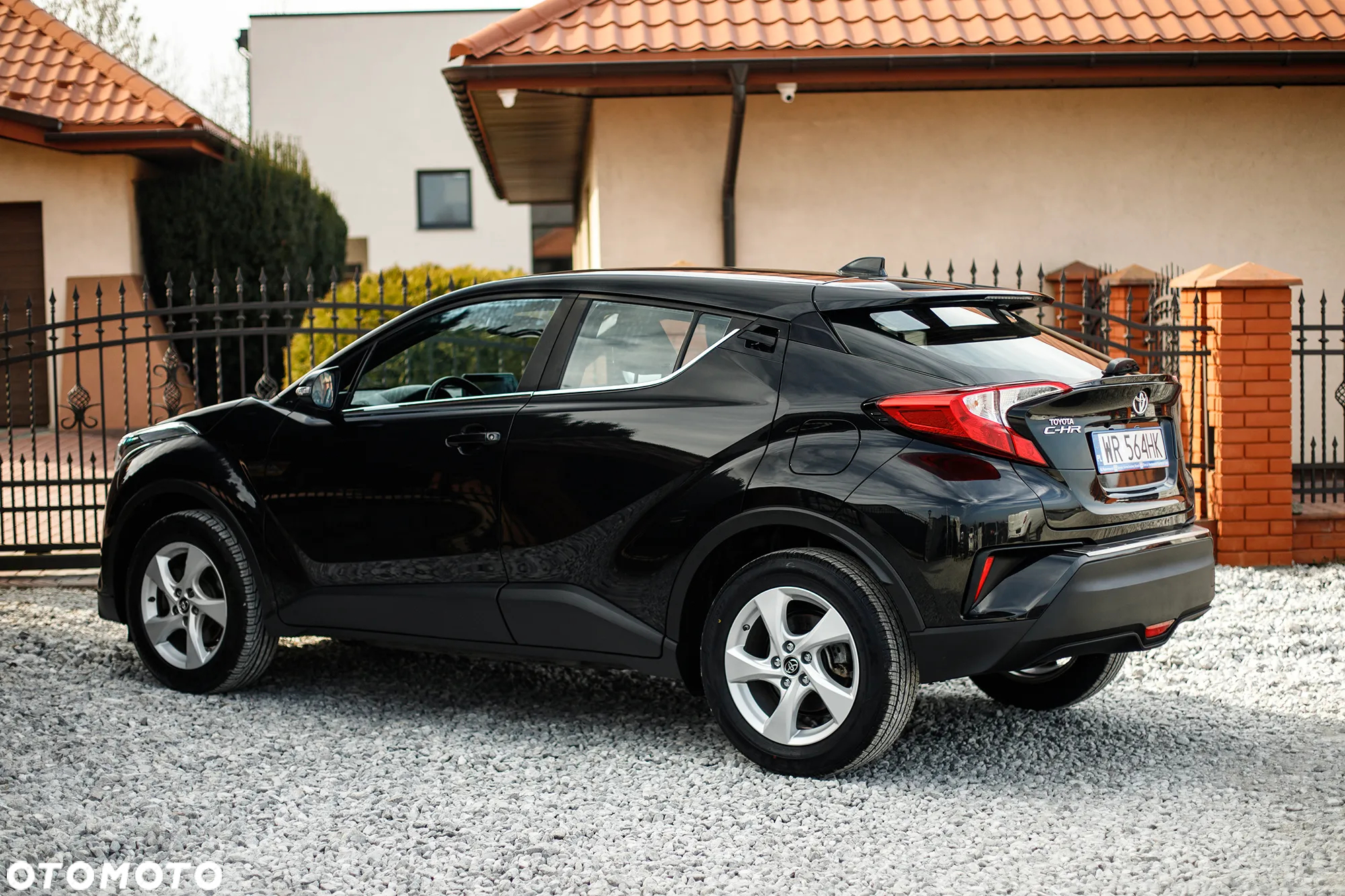 Toyota C-HR 1.2 T Premium - 3