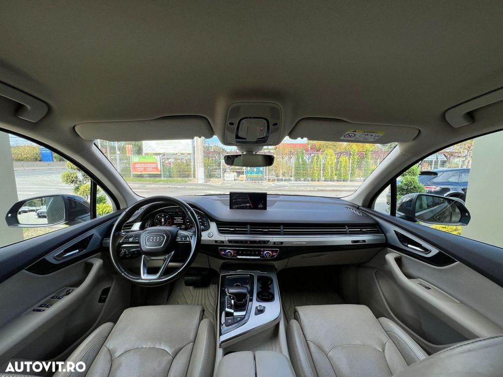 Audi Q7 - 25