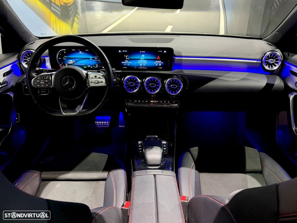 Mercedes-Benz A 250 e 8G-DCT AMG Line Advanced - 23