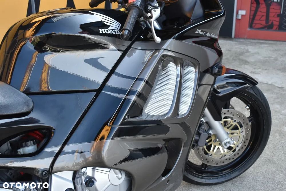 Honda CBR - 28