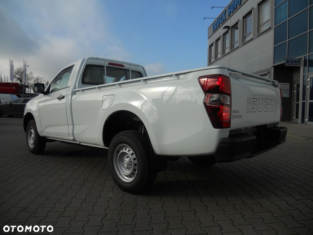 Isuzu D-Max 1.9 SC L - 6
