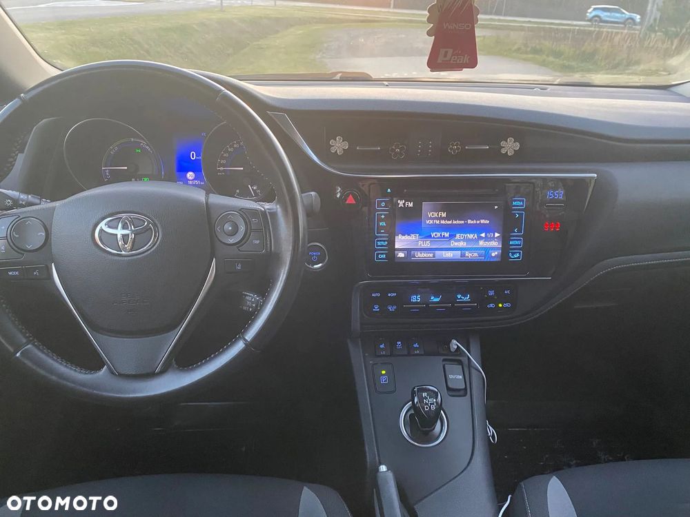 Toyota Auris - 15