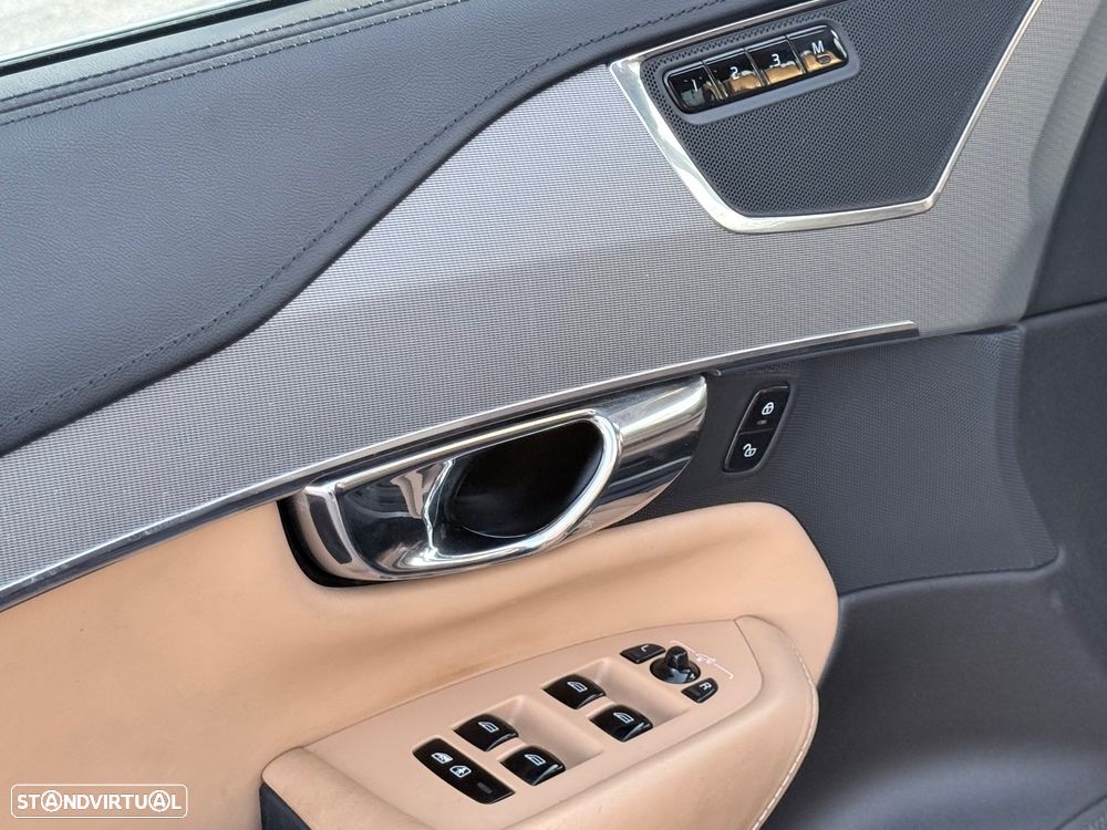 Volvo XC 90 2.0 D5 Inscription AWD - 24