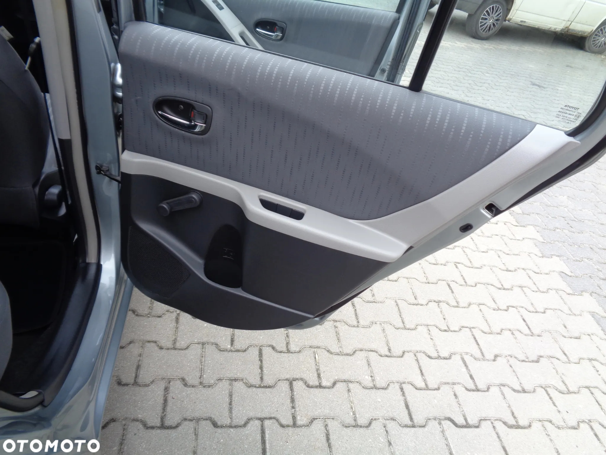Toyota Yaris 1.33 Prestige - 20