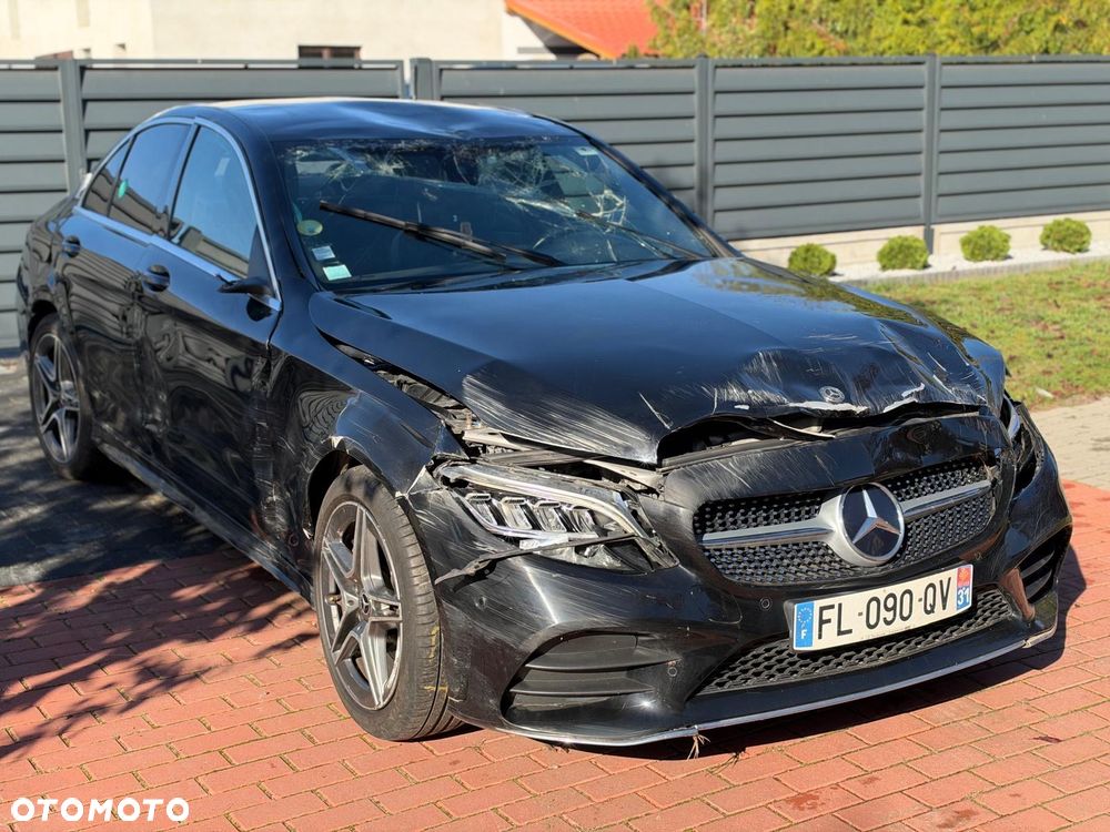 Mercedes-Benz C-Class 2019 photo 3