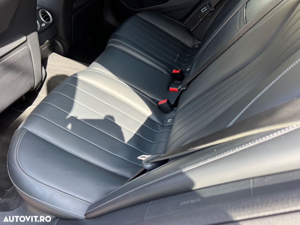 Mercedes-Benz E 200 4MATIC Aut. - 22