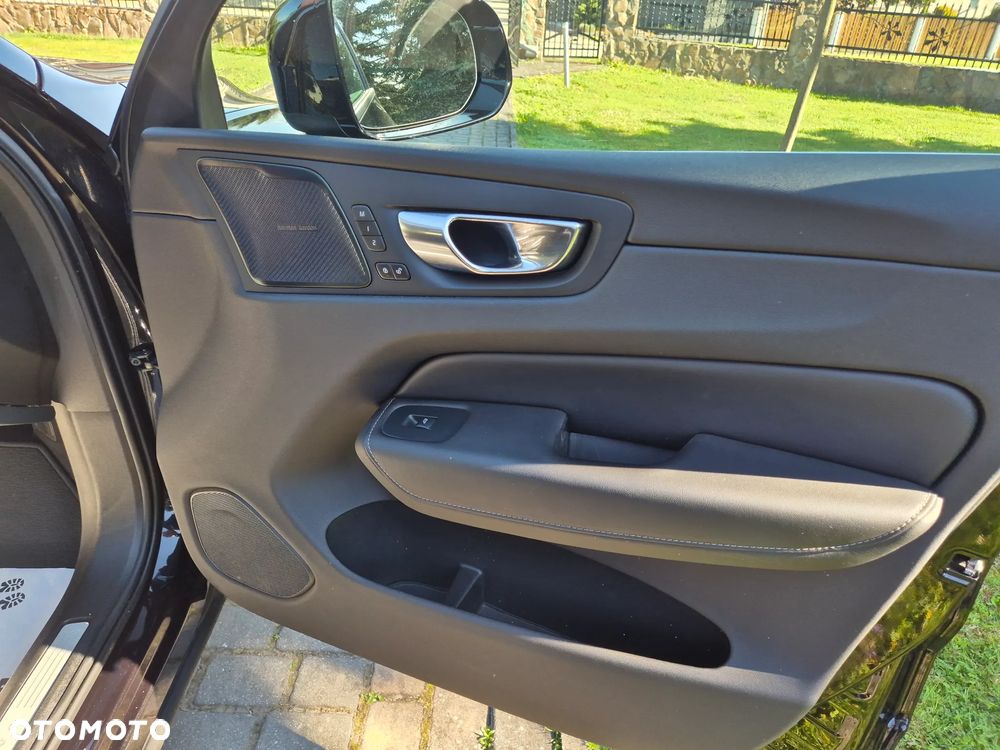 Volvo XC 60 D4 Geartronic Inscription - 32