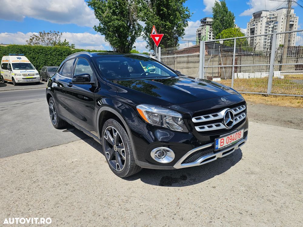 Mercedes-Benz GLA - 2
