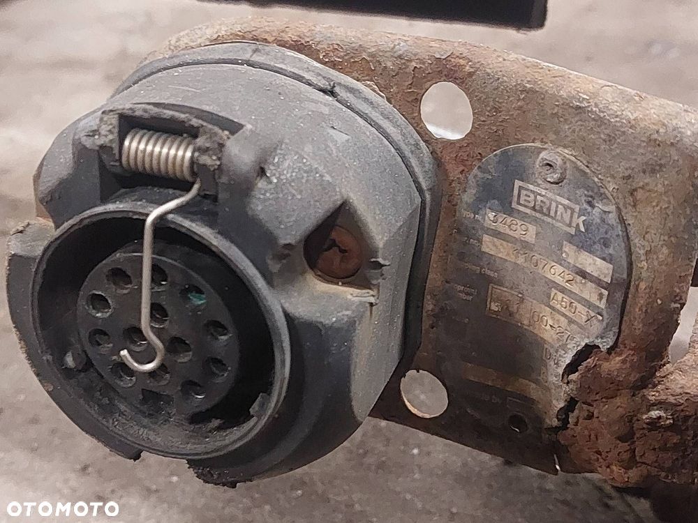 HAK HOLOWNICZY + TABLICZKA KIA CARNIVAL I LIFT - 5