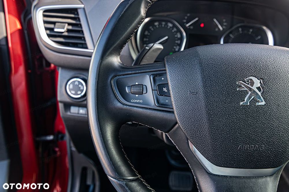 Peugeot Traveller - 23