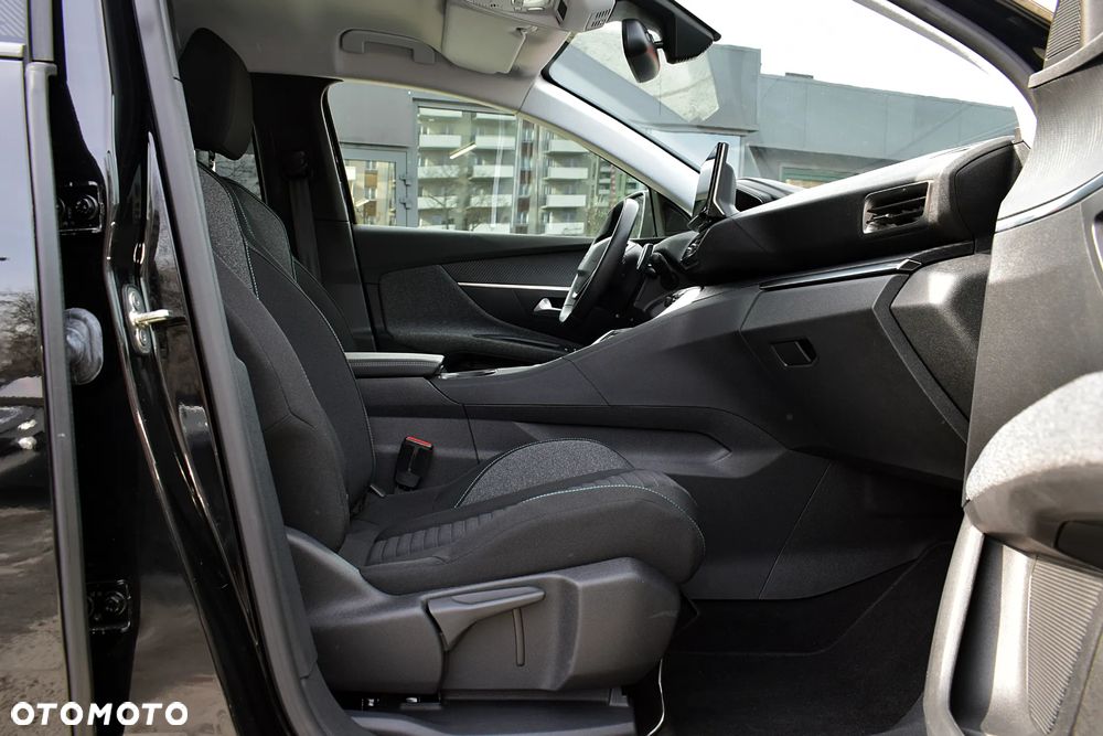 Peugeot 3008 1.2 PureTech GPF Active S&S EAT8 - 8