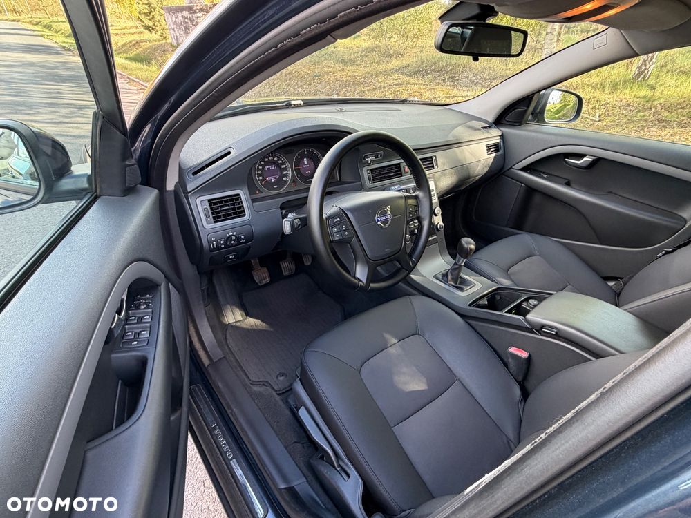 Volvo V70 2.0D Summum - 23