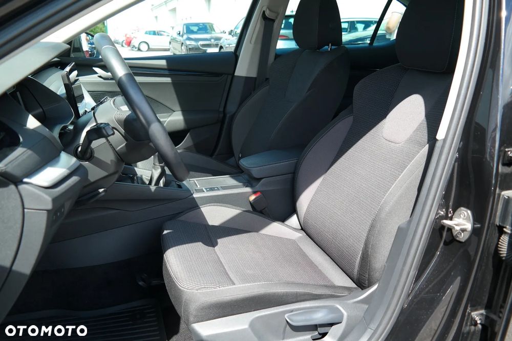Skoda Octavia 1.5 TSI Selection - 12